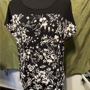 Ava James Chic Floral Women's Blouse - Black and White Sz L